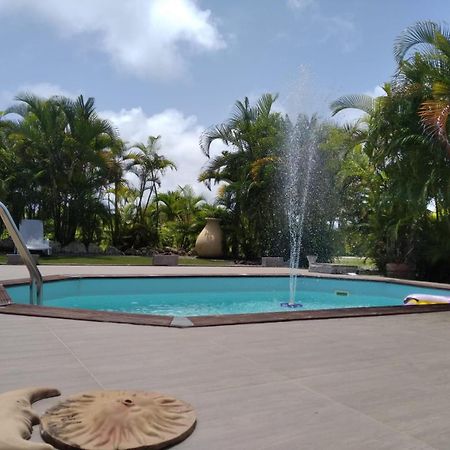 L'Aseta Paradise Grand-Bourg  Екстер'єр фото
