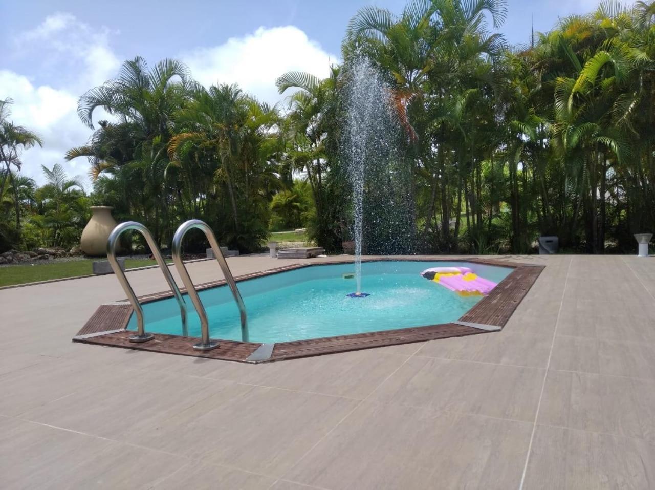 L'Aseta Paradise Grand-Bourg  Екстер'єр фото