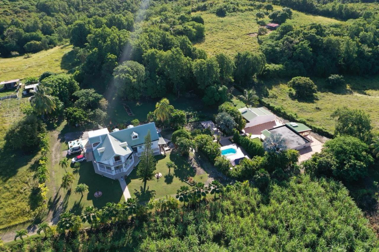 L'Aseta Paradise Grand-Bourg  Екстер'єр фото